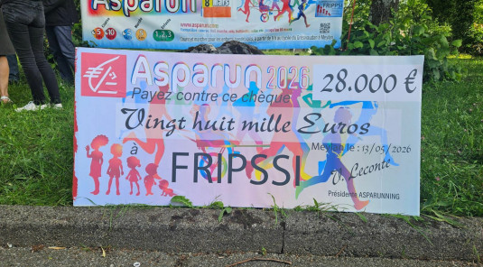 Remise du chèque ASPARUN pour FRIPPSI